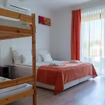 Rozmaring Apartmanhaz *