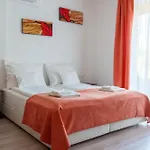 公寓 Rozmaring Apartmanhaz *
