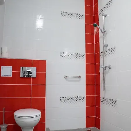 Rozmaring Apartmanhaz *