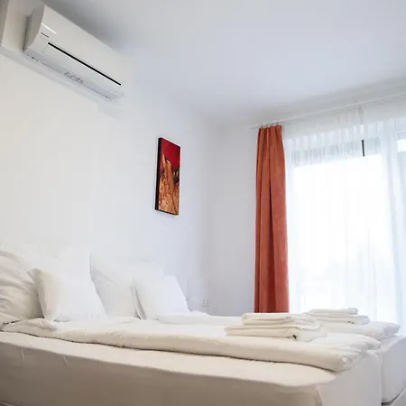 Rozmaring Apartmanhaz Apartament Mórahalom