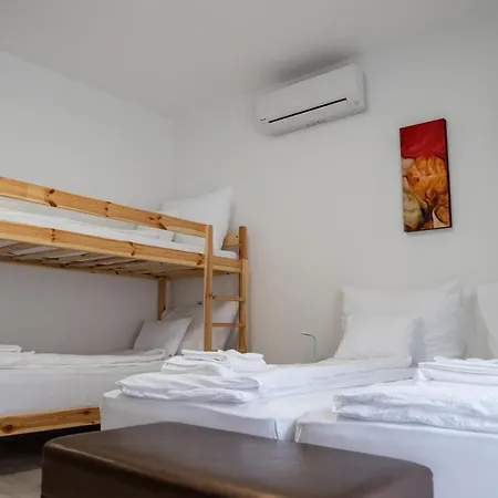Apartament Rozmaring Apartmanhaz