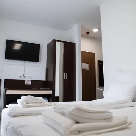 Apartment Rozmaring Apartmanhaz *
