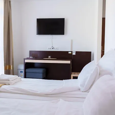 Rozmaring Apartmanhaz 公寓 *