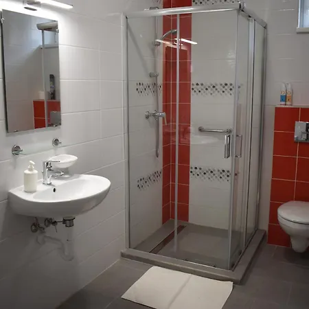 Apartamento Rozmaring *